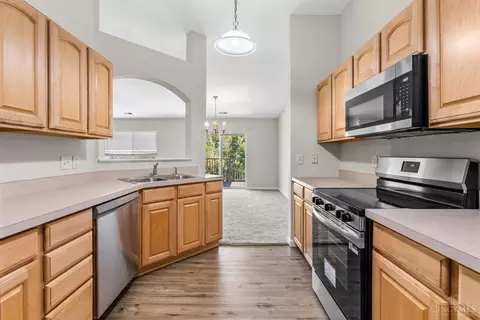 Kitchen - 4654 Trophy Ln, Batavia, OH 45103 photo 4 of 4