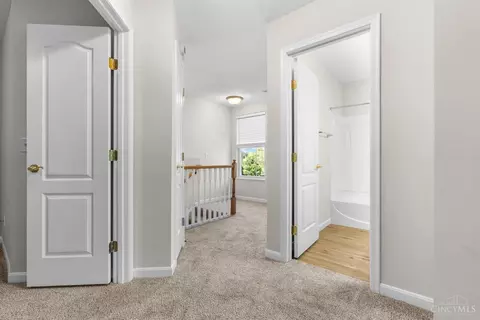 Entry Way - 4654 Trophy Ln, Batavia, OH 45103 photo 3 of 7