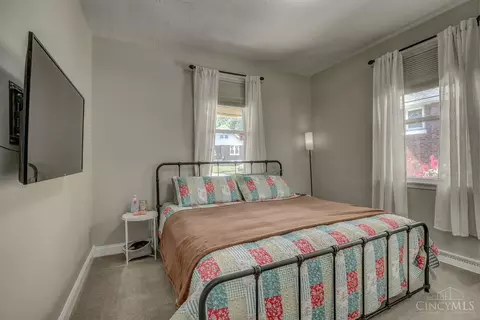 Bedroom - 3302 Wardall Ave, Cheviot, OH 45211 photo 2 of 3