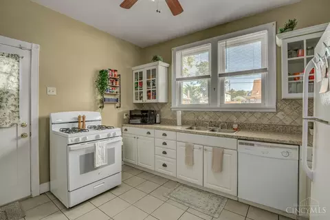 Kitchen - 3302 Wardall Ave, Cheviot, OH 45211 photo 1 of 2