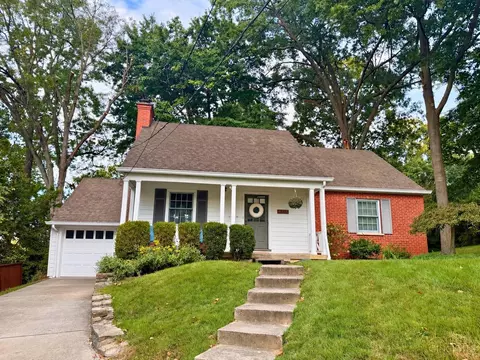 4317 Joan Pl, Mariemont, OH 45227