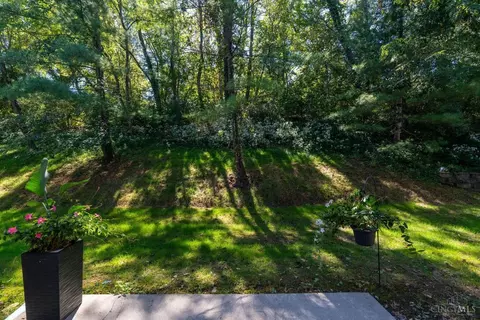 Exterior - 6559 Silverfox Dr, Cincinnati, OH 45230 photo 7 of 10