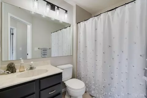 Bath - 6559 Silverfox Dr, Cincinnati, OH 45230 photo 2 of 3
