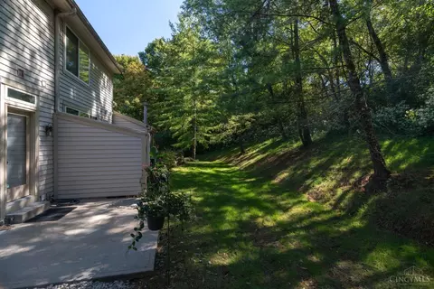 Exterior - 6559 Silverfox Dr, Cincinnati, OH 45230 photo 5 of 10