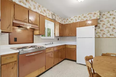 Kitchen - 106 Etta Ave, Harrison, OH 45030 photo 1 of 3