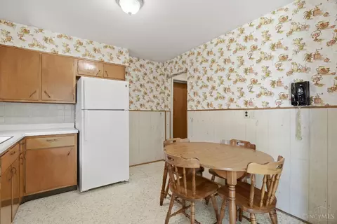 Kitchen - 106 Etta Ave, Harrison, OH 45030 photo 2 of 3