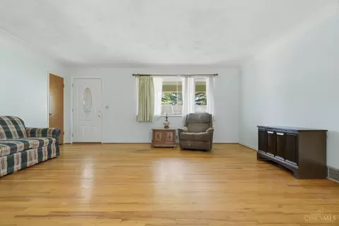 Living - 106 Etta Ave, Harrison, OH 45030 photo 3 of 4