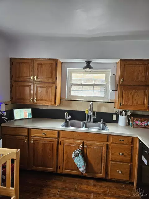 Kitchen - 1737 Madison Ave, Mount Healthy, OH 45231 photo 4 of 4