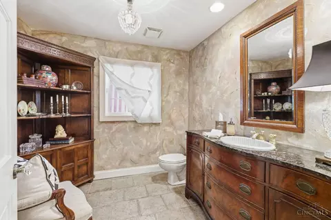Bath - 6626 Rollaway Rd, Cincinnati, OH 45236 photo 1 of 6