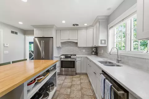 Kitchen - 6626 Rollaway Rd, Cincinnati, OH 45236 photo 2 of 5