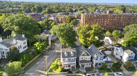 View/Area - 2000 Breen St, Cincinnati, OH 45208 photo 1 of 6