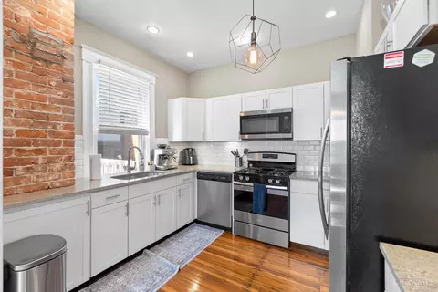 Kitchen - 2000 Breen St, Cincinnati, OH 45208 photo 1 of 1