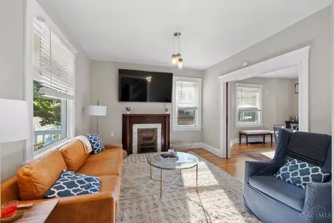 Living - 2000 Breen St, Cincinnati, OH 45208 photo 1 of 2