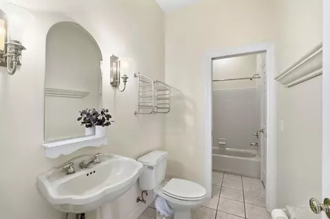 Bath - 6318 Tarton Fields Ln, Mason, OH 45040 photo 1 of 7