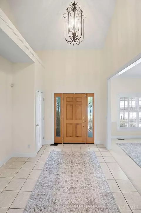 Entry Way - 6318 Tarton Fields Ln, Mason, OH 45040 photo 1 of 4