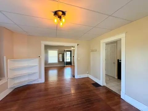 Living - 1217 Eureka Dr, Kettering, OH 45419 photo 6 of 7