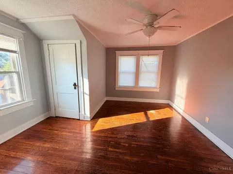 Bedroom - 1217 Eureka Dr, Kettering, OH 45419 photo 2 of 2