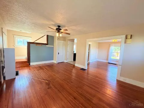 Living - 1217 Eureka Dr, Kettering, OH 45419 photo 4 of 7