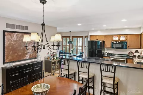 Dining - 5599 Rapid Run Rd, Cincinnati, OH 45238 photo 6 of 10