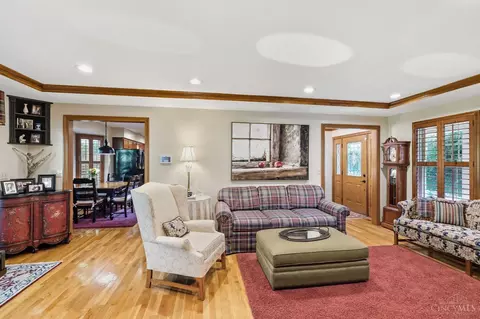 Living - 5599 Rapid Run Rd, Cincinnati, OH 45238 photo 4 of 5