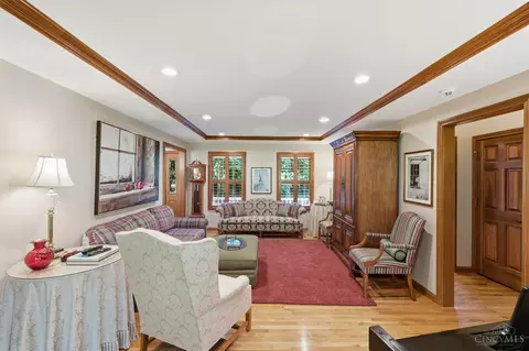 Living - 5599 Rapid Run Rd, Cincinnati, OH 45238 photo 3 of 5