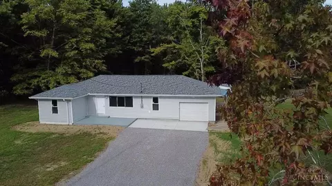 2813 Bantam Rd, Bethel, OH 45106