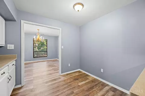 Dining - 3533 Amberacres Dr, Cincinnati, OH 45237 photo 3 of 3