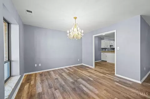 Dining - 3533 Amberacres Dr, Cincinnati, OH 45237 photo 1 of 3