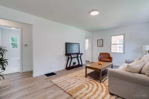Other - 6017 Elbrook Ave, Golf Manor, OH 45237 photo 1 of 10