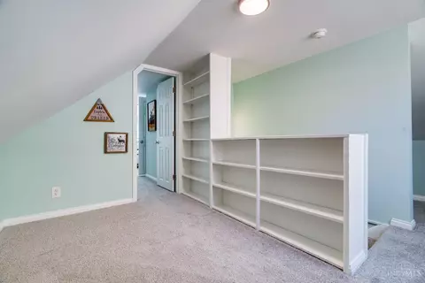 Entry Way - 6017 Elbrook Ave, Golf Manor, OH 45237 photo 3 of 3