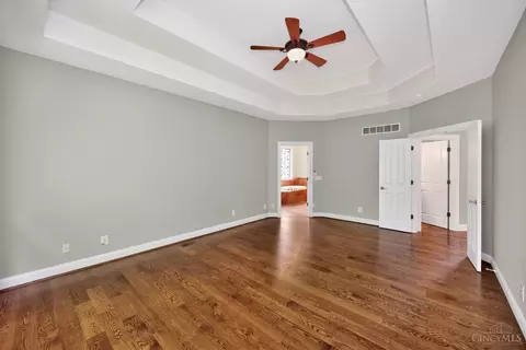 Bedroom - 6607 Red Hawk Ct, Hamilton Township, OH 45039 photo 2 of 7