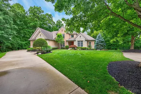Exterior - 6607 Red Hawk Ct, Hamilton Township, OH 45039 photo 3 of 14