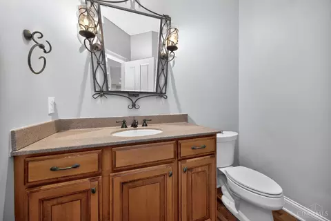 Bath - 6607 Red Hawk Ct, Hamilton Township, OH 45039 photo 1 of 11