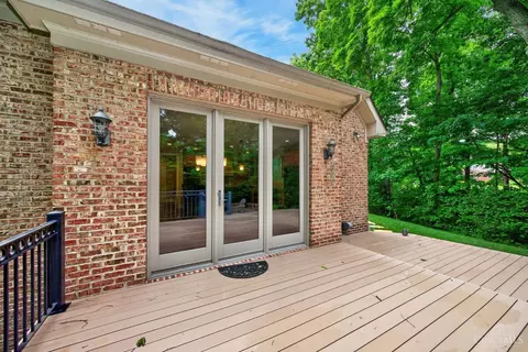 Exterior - 6607 Red Hawk Ct, Hamilton Township, OH 45039 photo 8 of 14