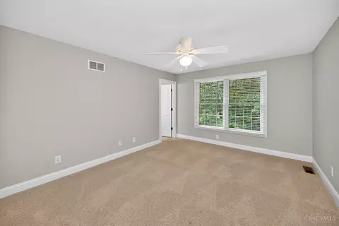 Bedroom - 6607 Red Hawk Ct, Hamilton Township, OH 45039 photo 5 of 7