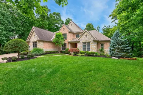 Exterior - 6607 Red Hawk Ct, Hamilton Township, OH 45039 photo 4 of 14