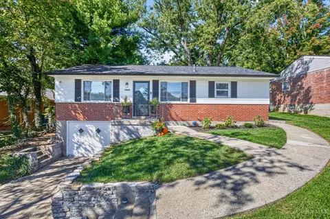 7209 Longfield Dr, Madeira, OH 45243