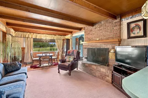 Living - 10106 Baughman Rd, Harrison, OH 45030 photo 6 of 6