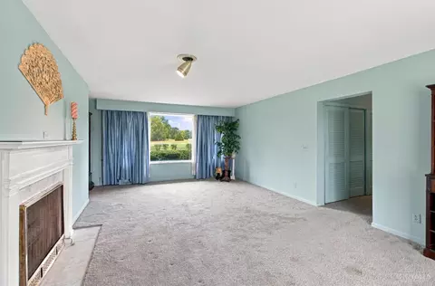 Living - 10106 Baughman Rd, Harrison, OH 45030 photo 4 of 6