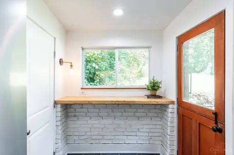 Entry Way - 4125 Muchmore Rd, Cincinnati, OH 45227 photo 2 of 2