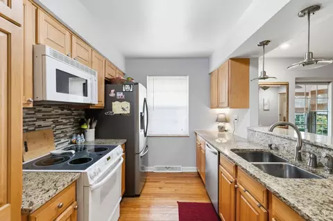 Kitchen - 778 Strathcoma Dr, Cincinnati, OH 45255 photo 1 of 4