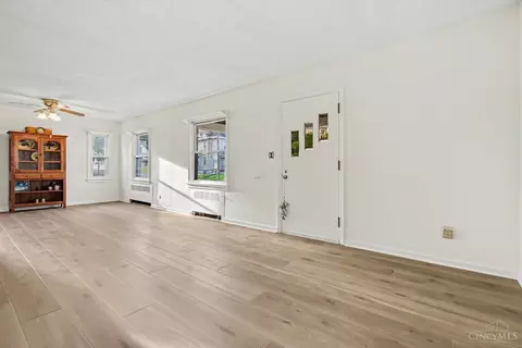 Living - 120 Benson St, Reading, OH 45215 photo 3 of 5