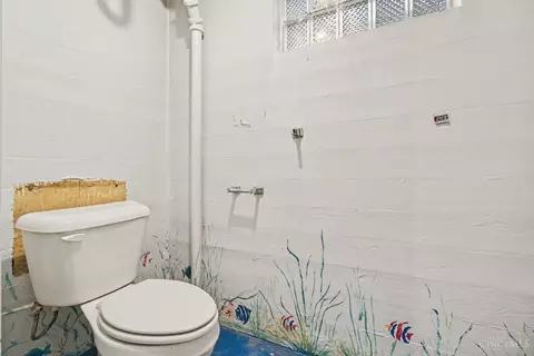 Bath - 120 Benson St, Reading, OH 45215 photo 2 of 2