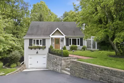 7767 Shawnee Run Rd, Cincinnati, OH 45243