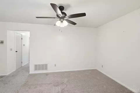 Bedroom - 5207 Eaglesnest Dr, Cincinnati, OH 45248 photo 2 of 7