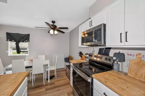 Kitchen - 2390 N Bend Rd, Cincinnati, OH 45239 photo 5 of 6