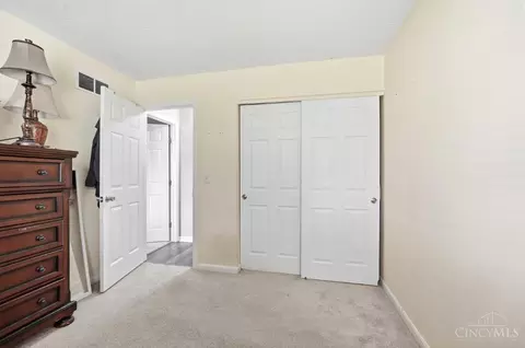 Bedroom - 6629 Black Forest Ct, Morrow, OH 45152 photo 5 of 8