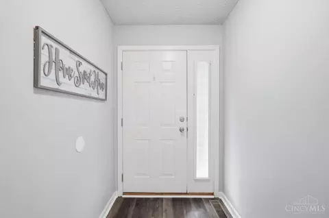 Entry Way - 6629 Black Forest Ct, Morrow, OH 45152 photo 1 of 3