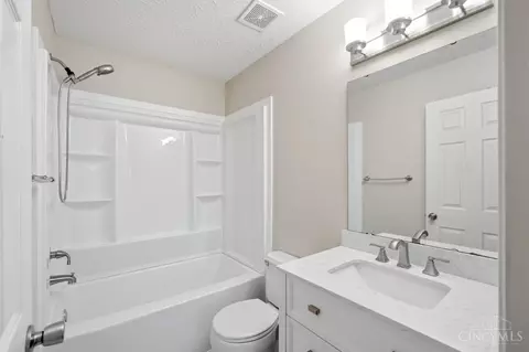 Bath - 6629 Black Forest Ct, Morrow, OH 45152 photo 1 of 4