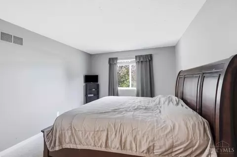Bedroom - 6629 Black Forest Ct, Morrow, OH 45152 photo 2 of 8